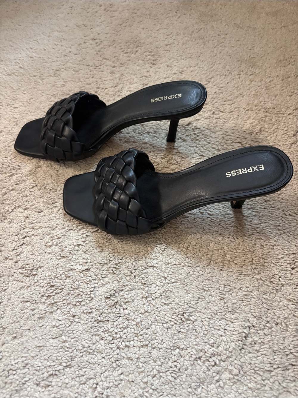 Express heels - Picture 2 of 6